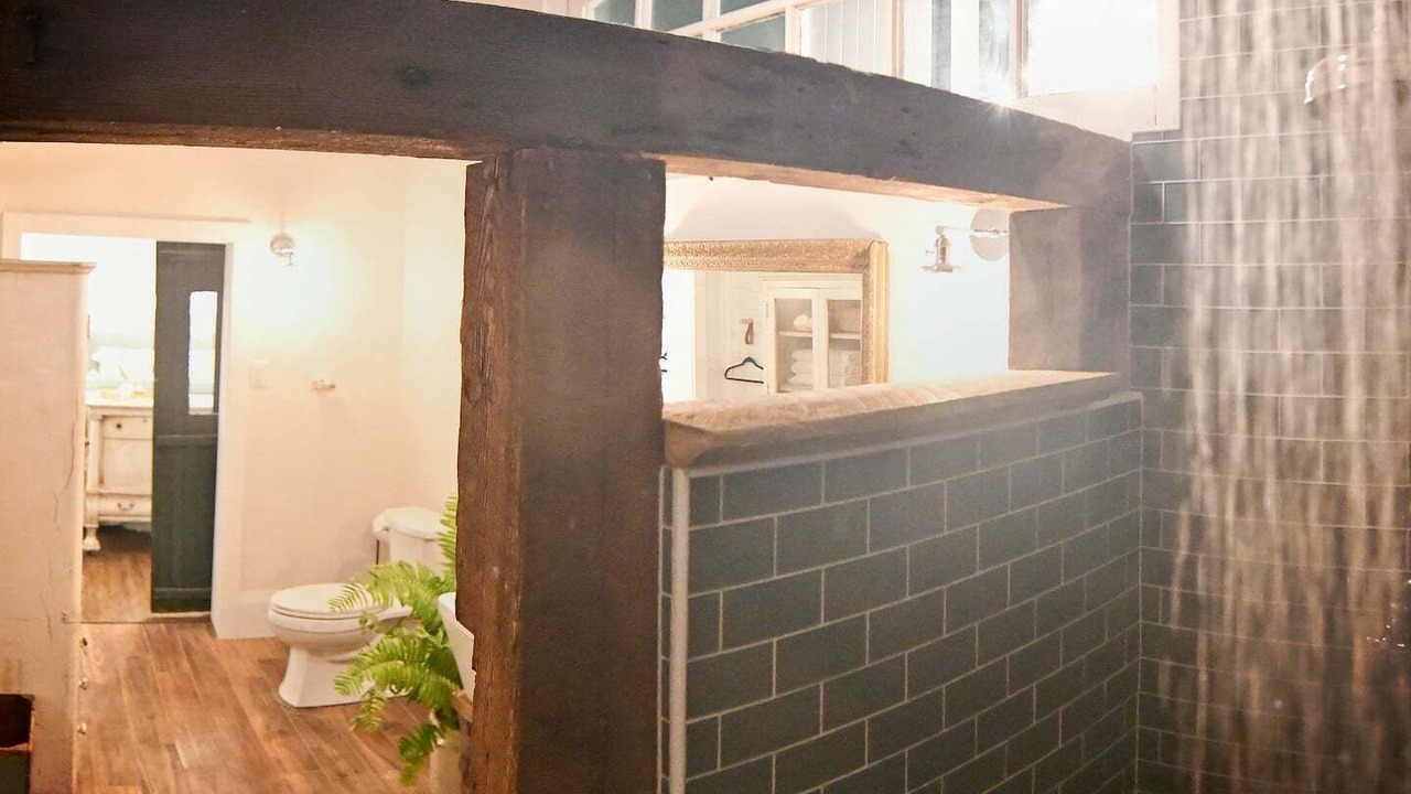 Photo of Bathroom in Perry