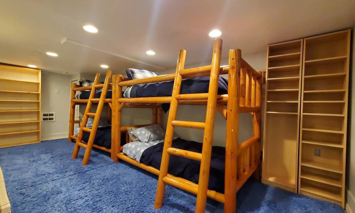 Photo of Bedroom in Snoqualmie Pass
