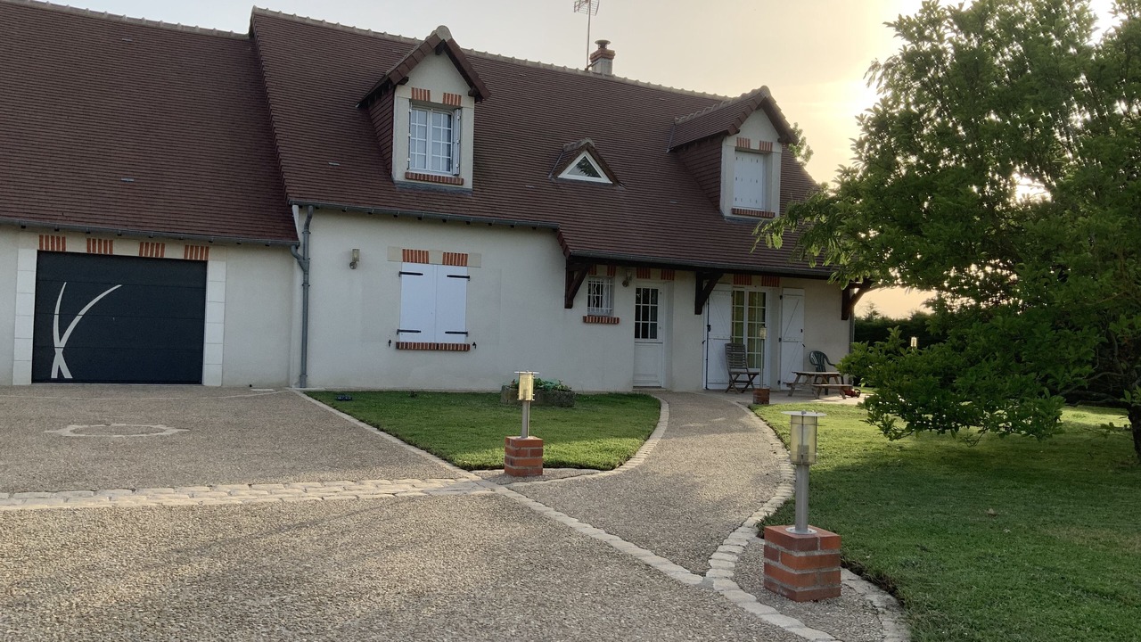 Photo of Outdoor in Maslives