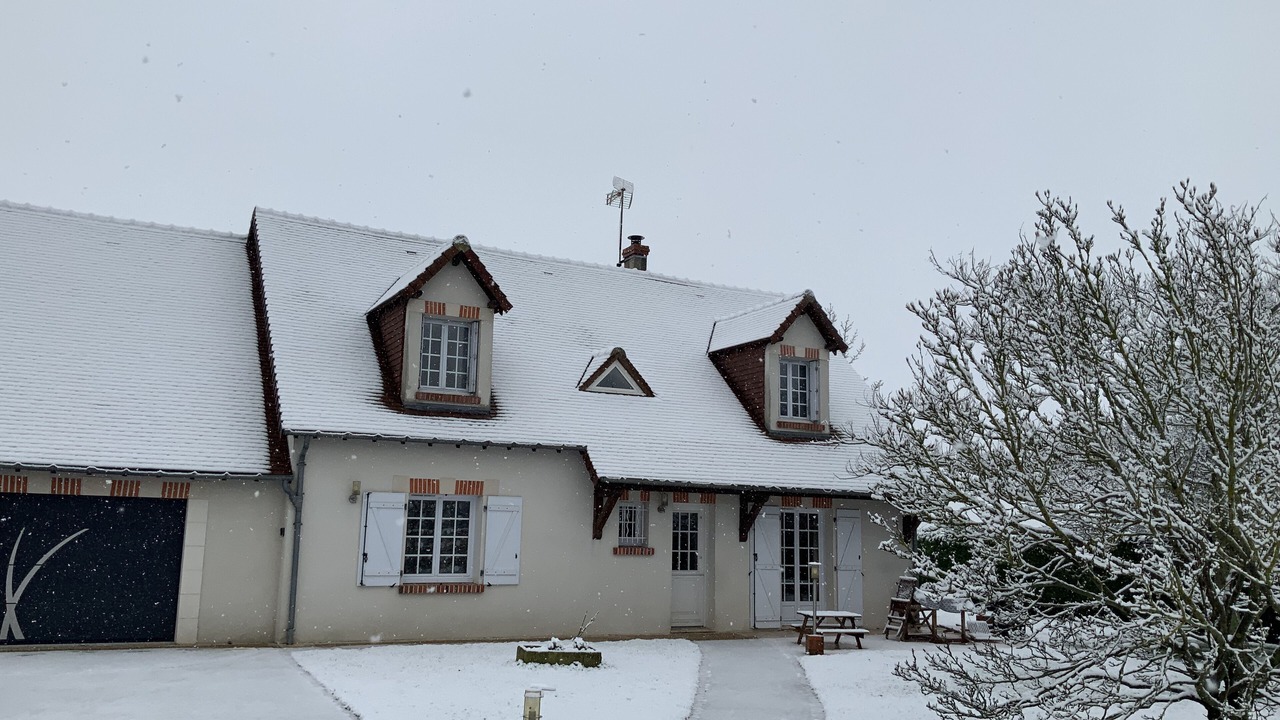 Photo of Outdoor in Maslives