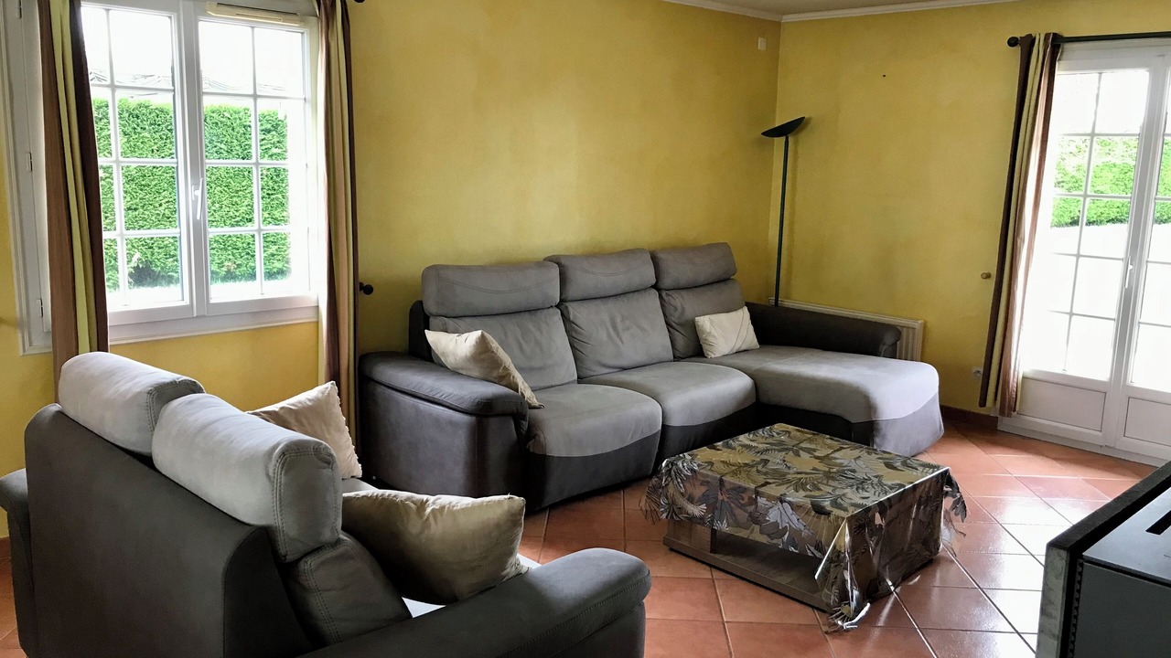 Photo of Livingroom in Maslives