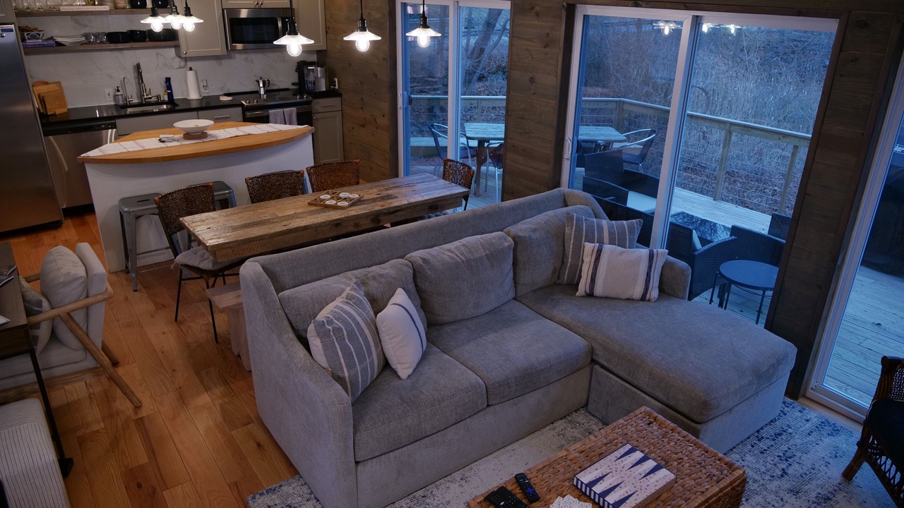 Photo of Livingroom in Southold
