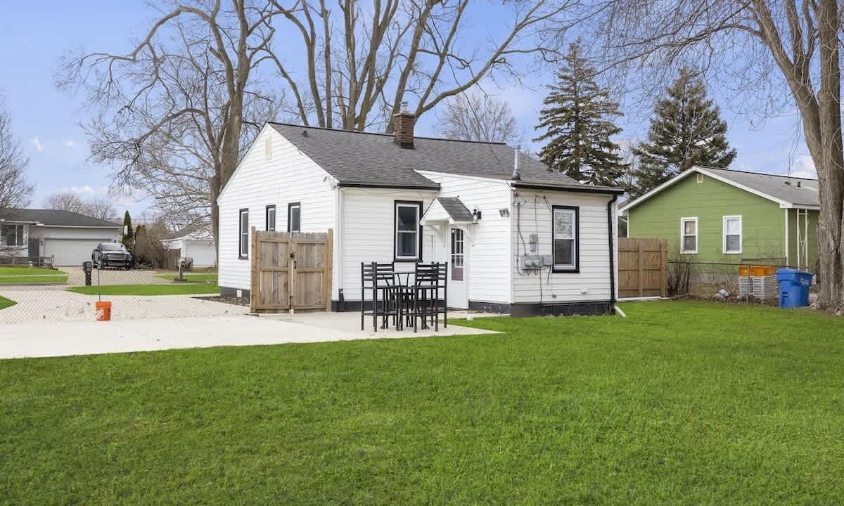 Photo of Outdoor in Warren