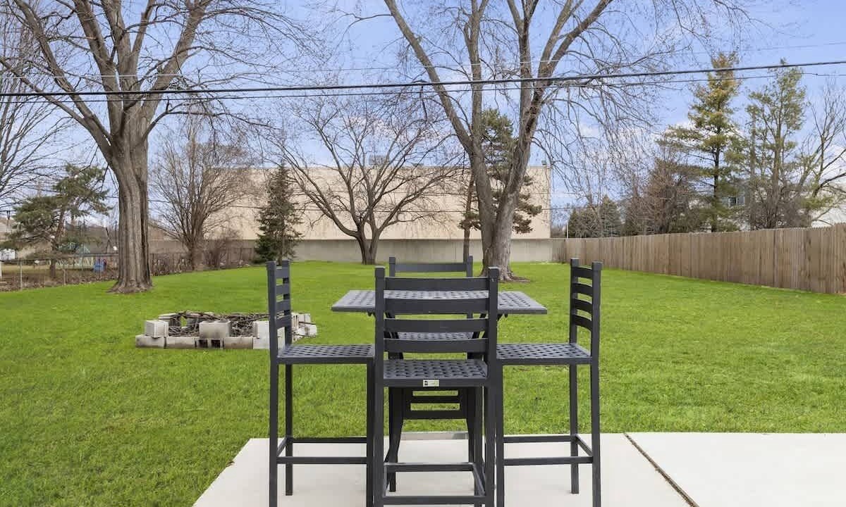 Photo of Outdoor in Warren