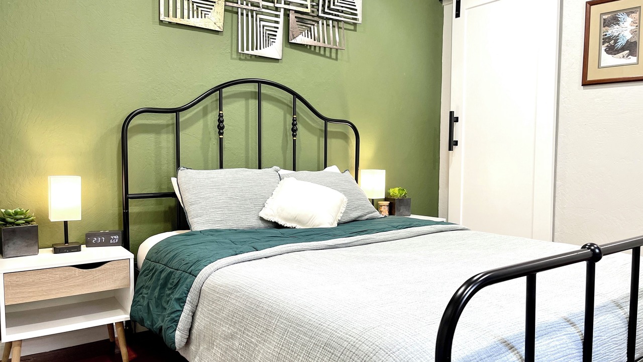 Photo of Bedroom in Downtown Sacramento