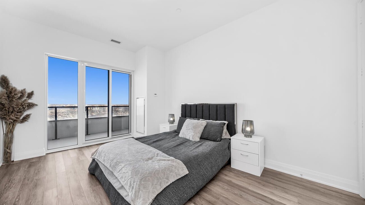 Photo of Bedroom in Humber Bay