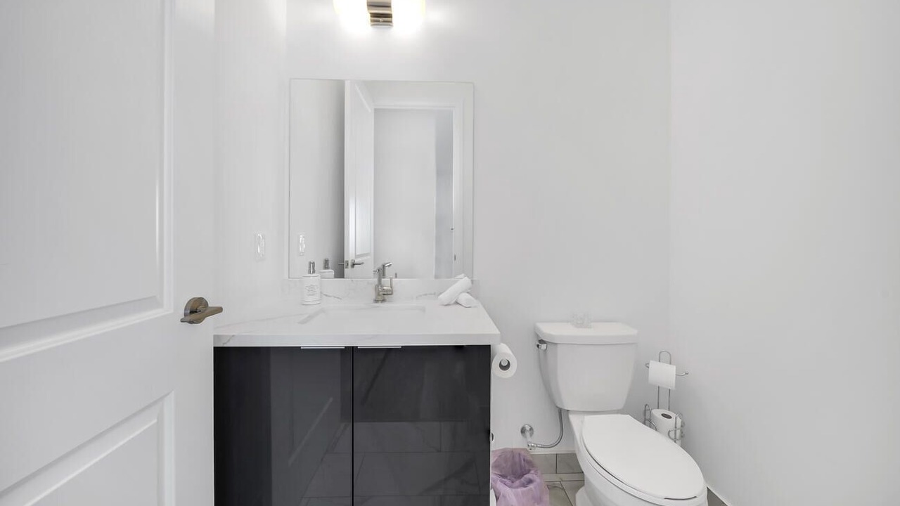 Photo of Bathroom in Humber Bay