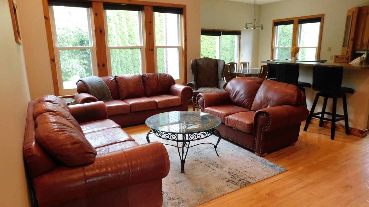 Photo of Livingroom in Birch Run Township