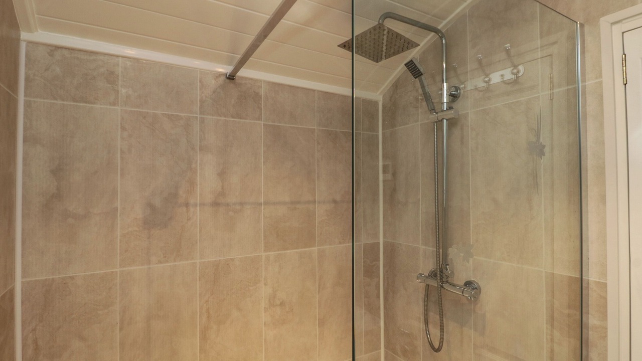 Photo of Bathroom in Robin Hood's Bay