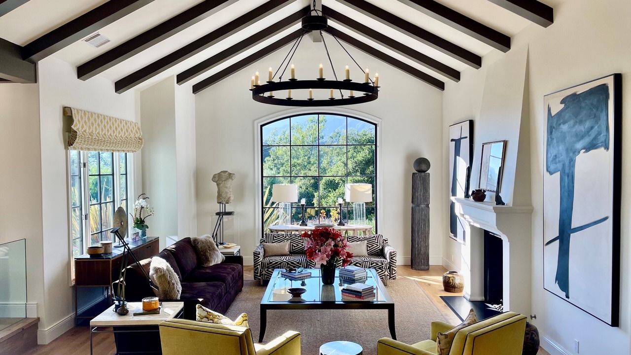 Photo of Livingroom in Toro Canyon