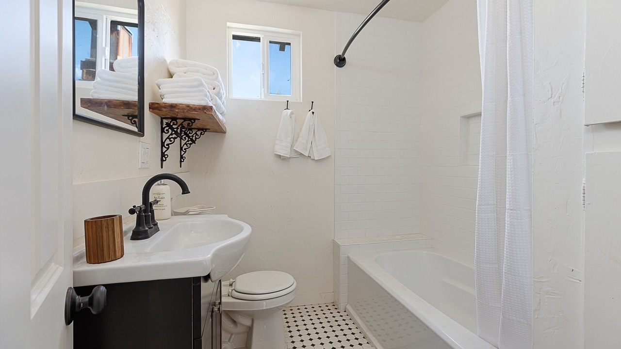 Photo of Bathroom in Los Alamos
