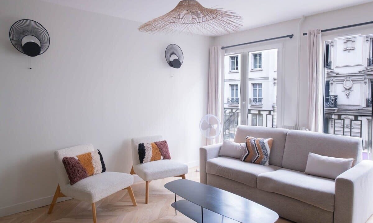 Photo of Livingroom in Quartier de l'Ecole-Militaire
