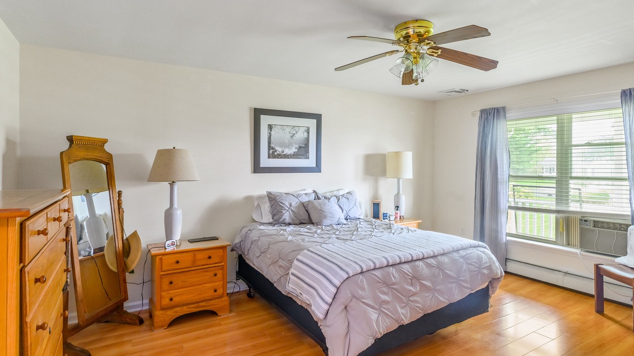 Photo of Bedroom in Southold
