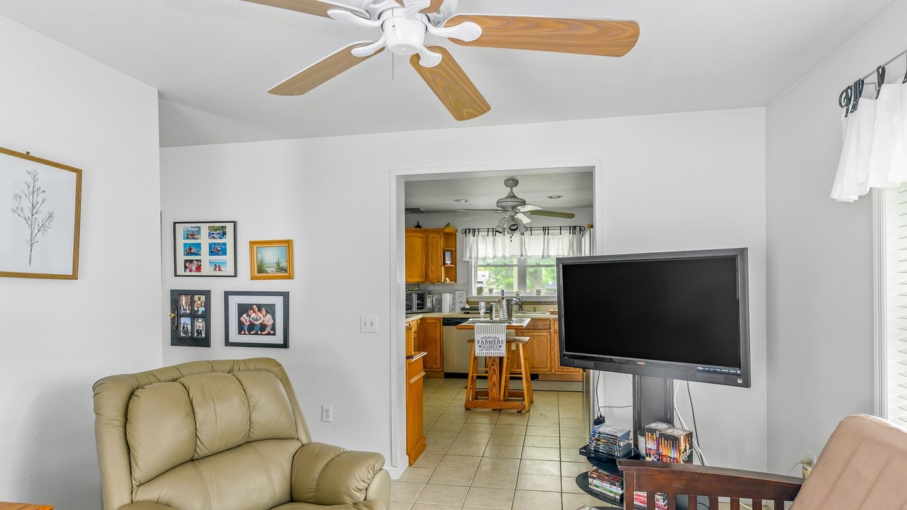 Photo of Livingroom in Southold