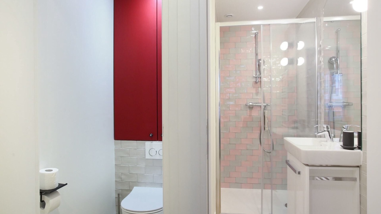 Photo of Bathroom in Quartier du Faubourg-Montmartre