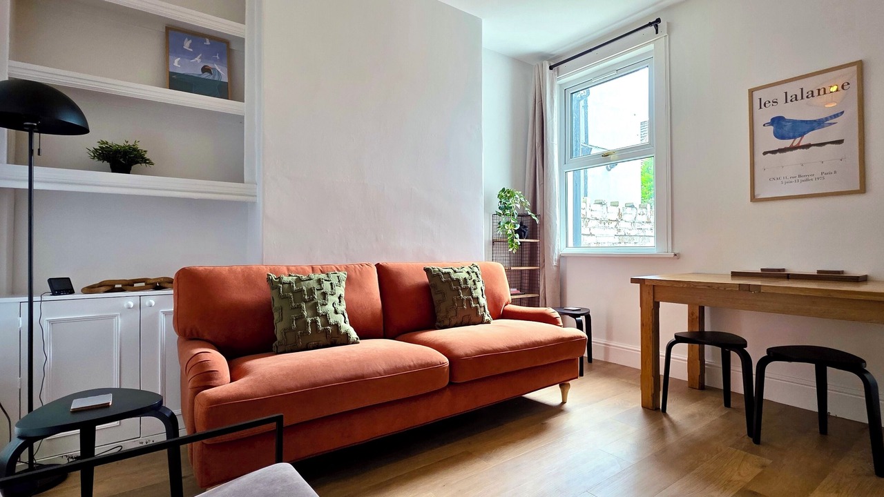 Photo of Livingroom in Canton