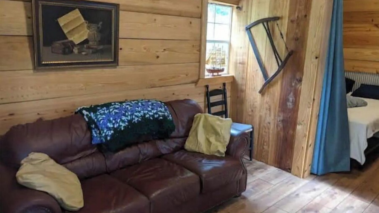 Photo of Bedroom in Mammoth Spring