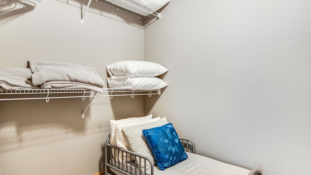Photo of Bedroom in Arkdale