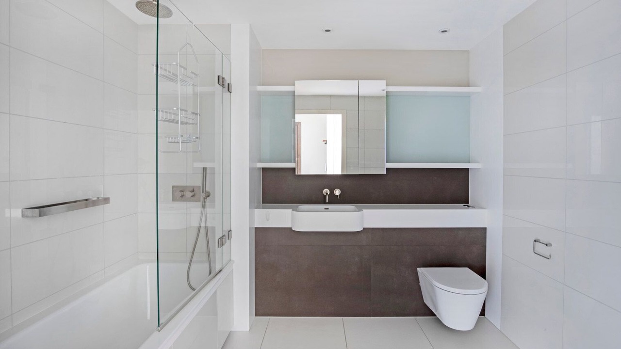 Photo of Bathroom in South Bank