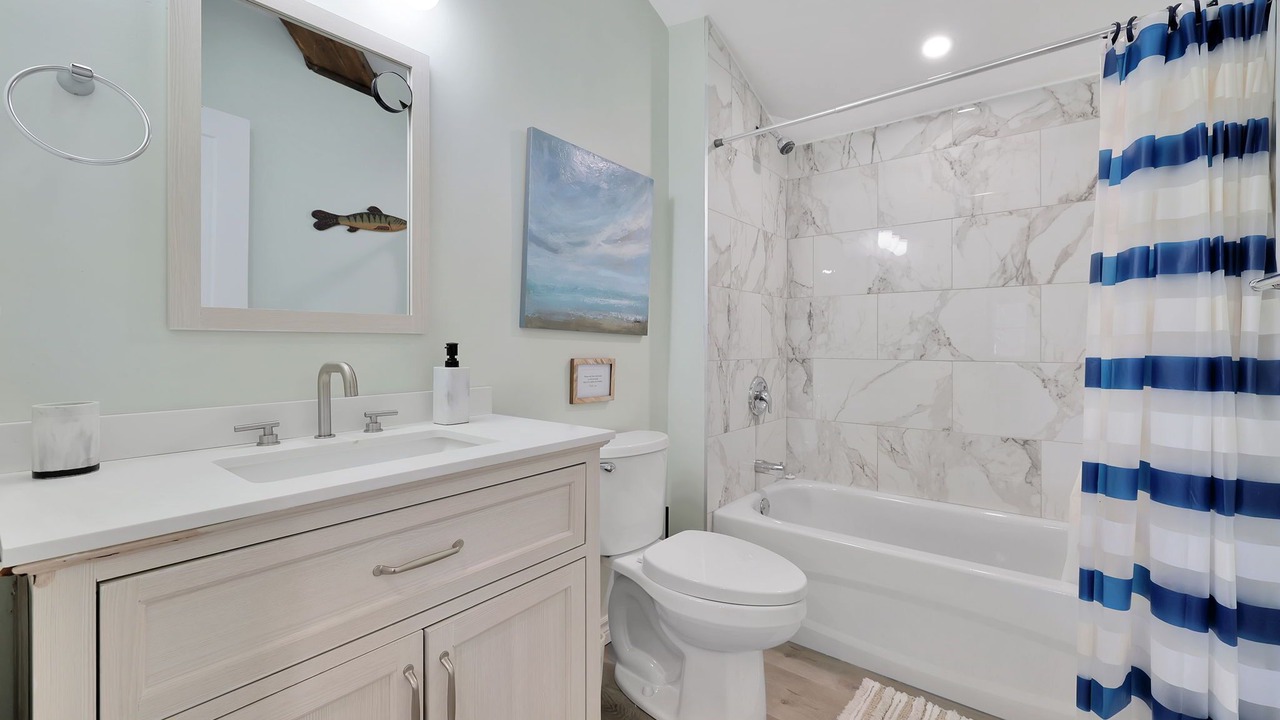 Photo of Bathroom in Long Point