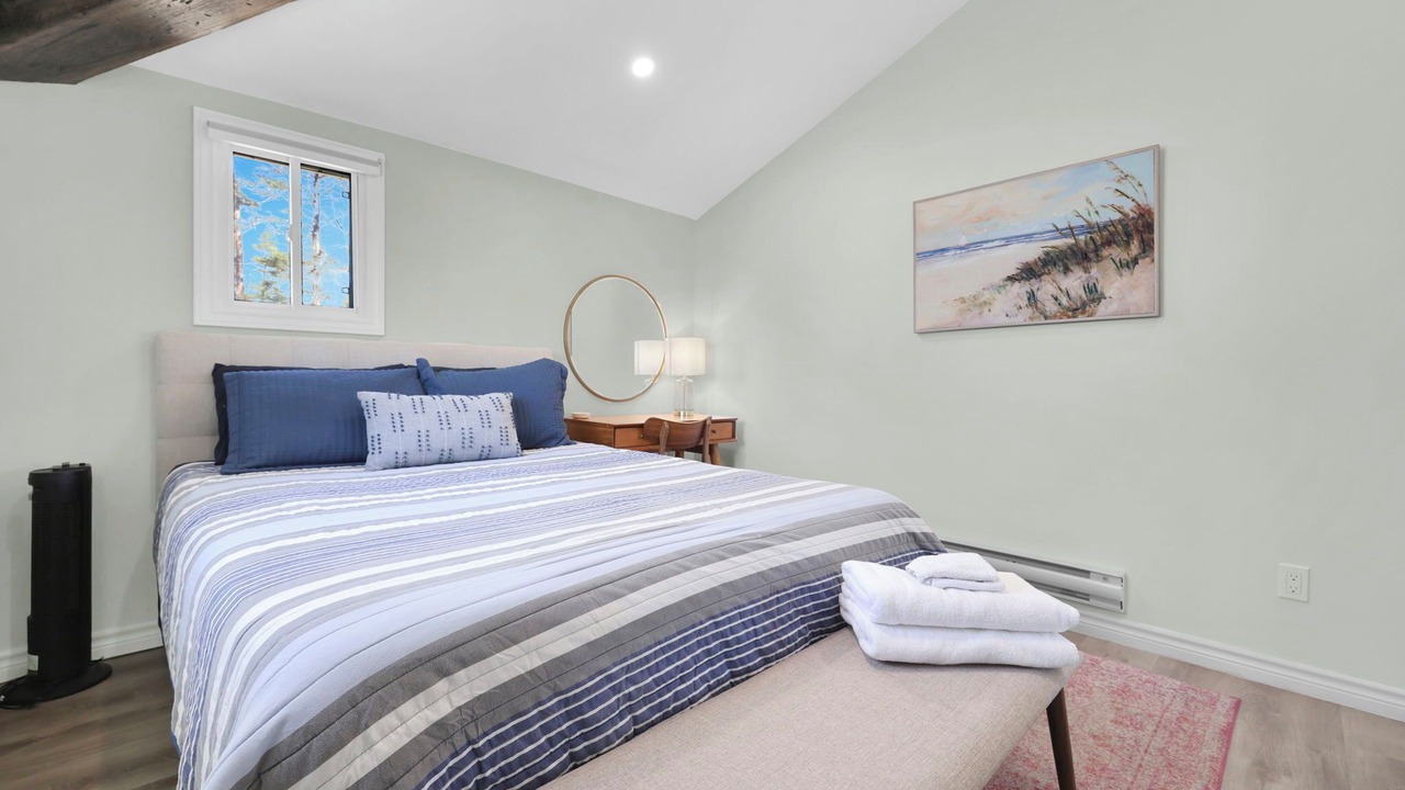 Photo of Bedroom in Long Point