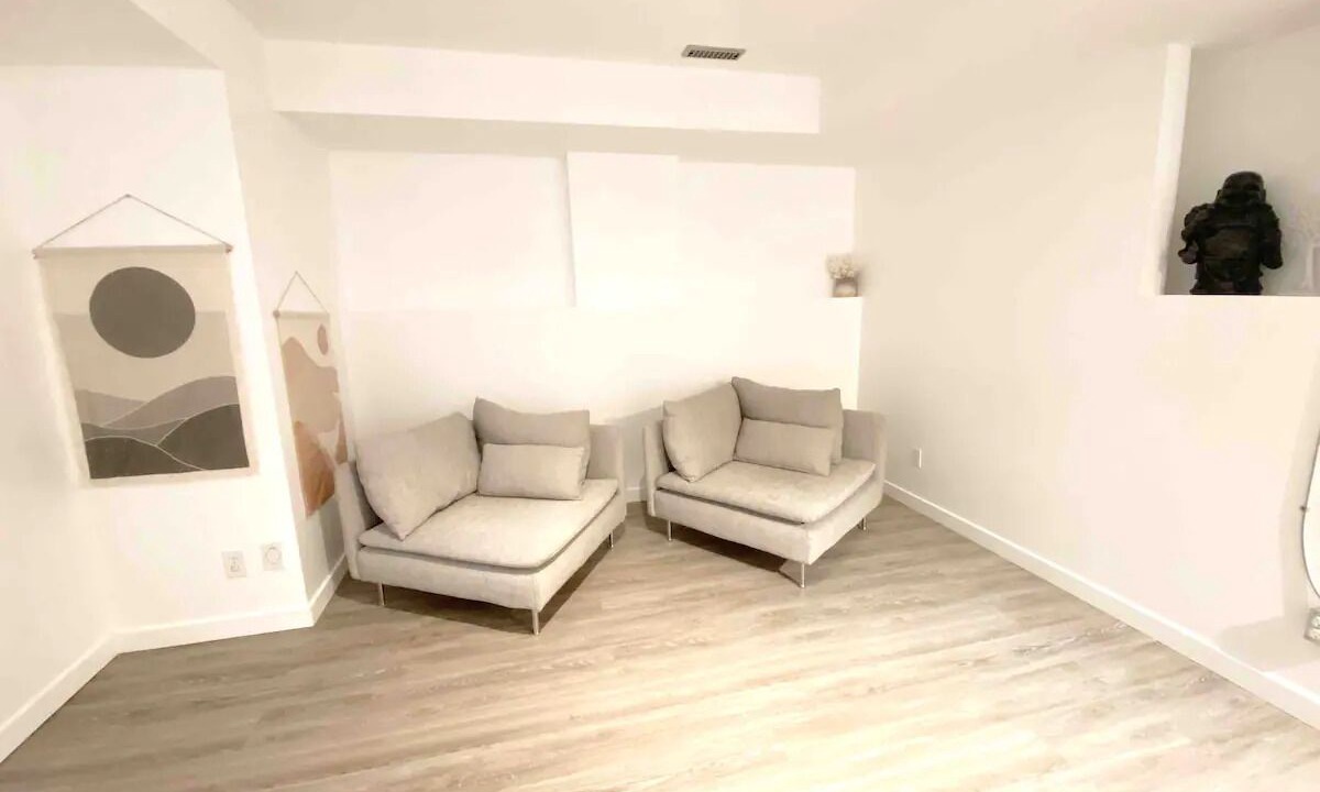 Photo of Livingroom in Northwest Calgary