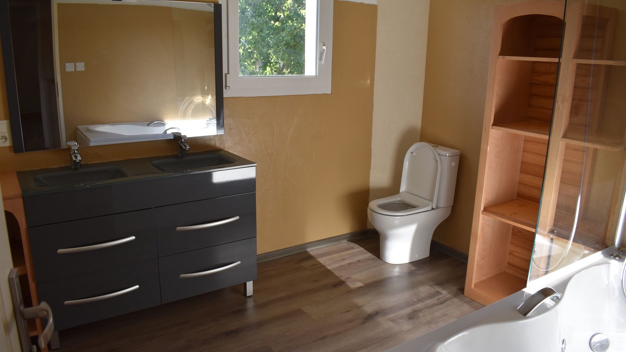 Photo of Bathroom in Chandolas
