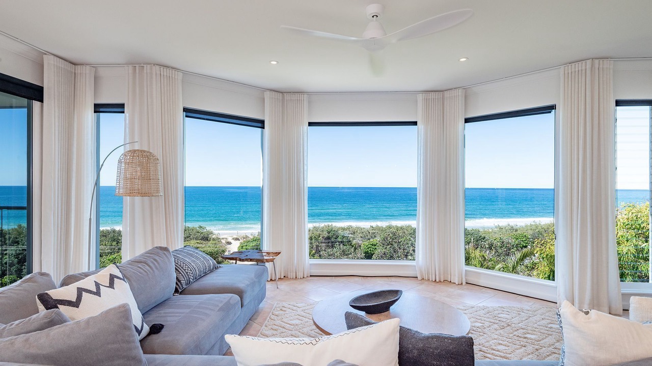 Photo of Livingroom in Castaways Beach