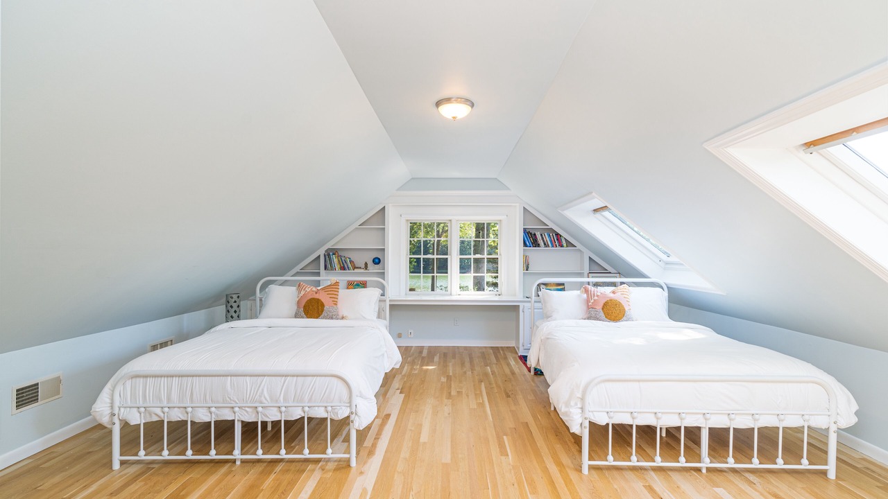 Photo of Bedroom in Southold