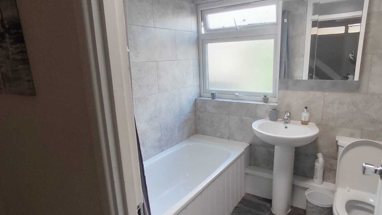 Photo of Bathroom in Southall Green