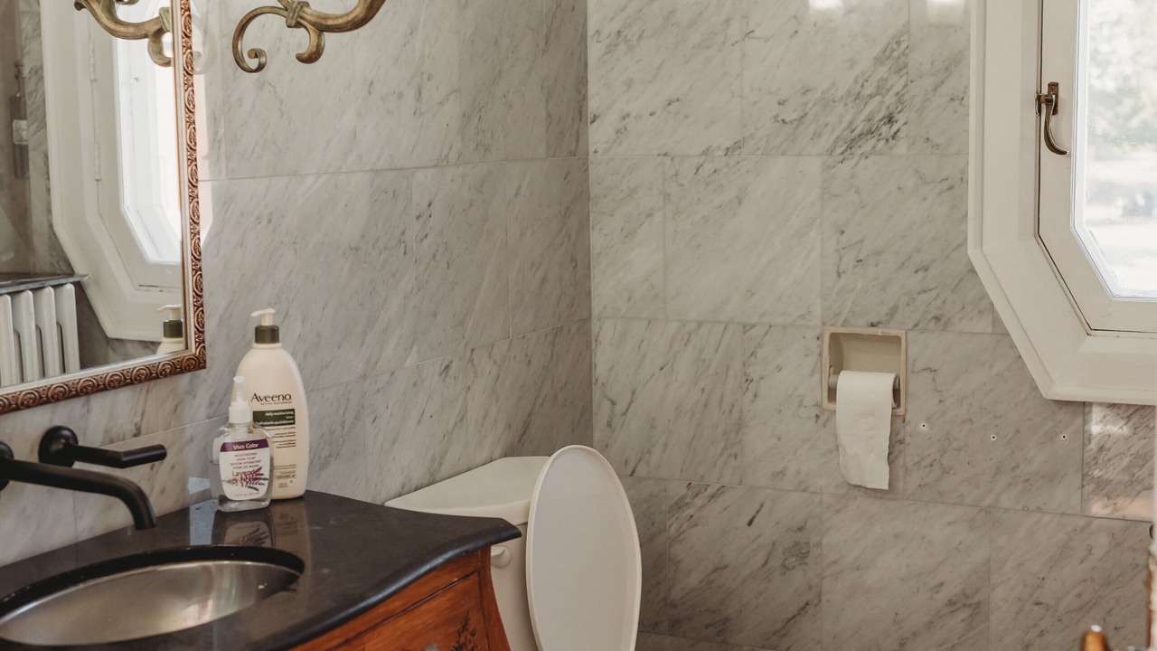 Photo of Bathroom in Wainfleet