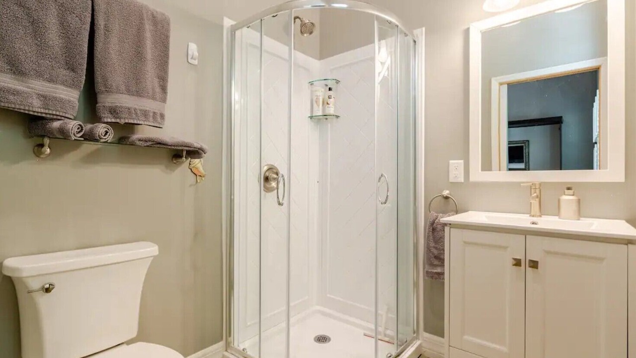 Photo of Bathroom in Gillespie Park