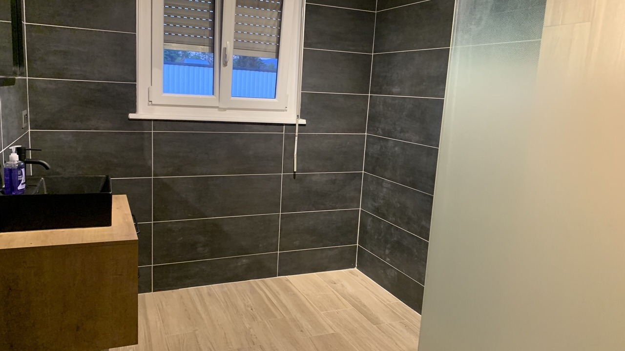 Photo of Bathroom in Travexin