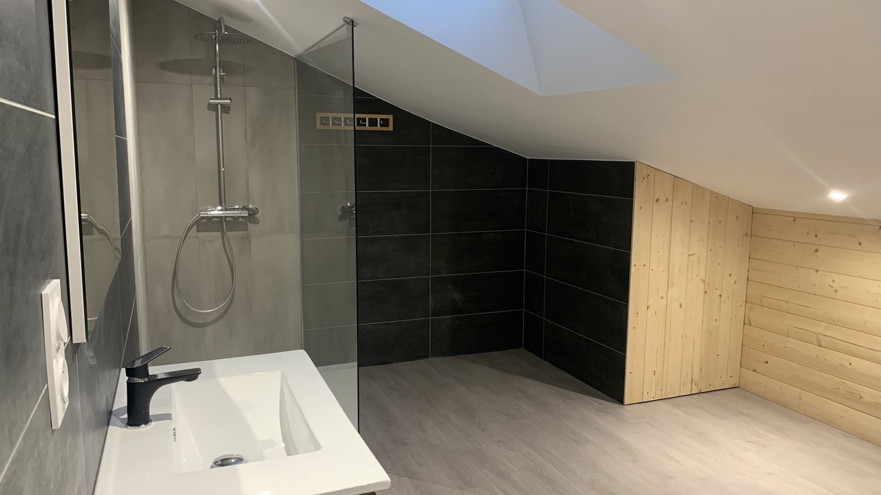 Photo of Bathroom in Travexin