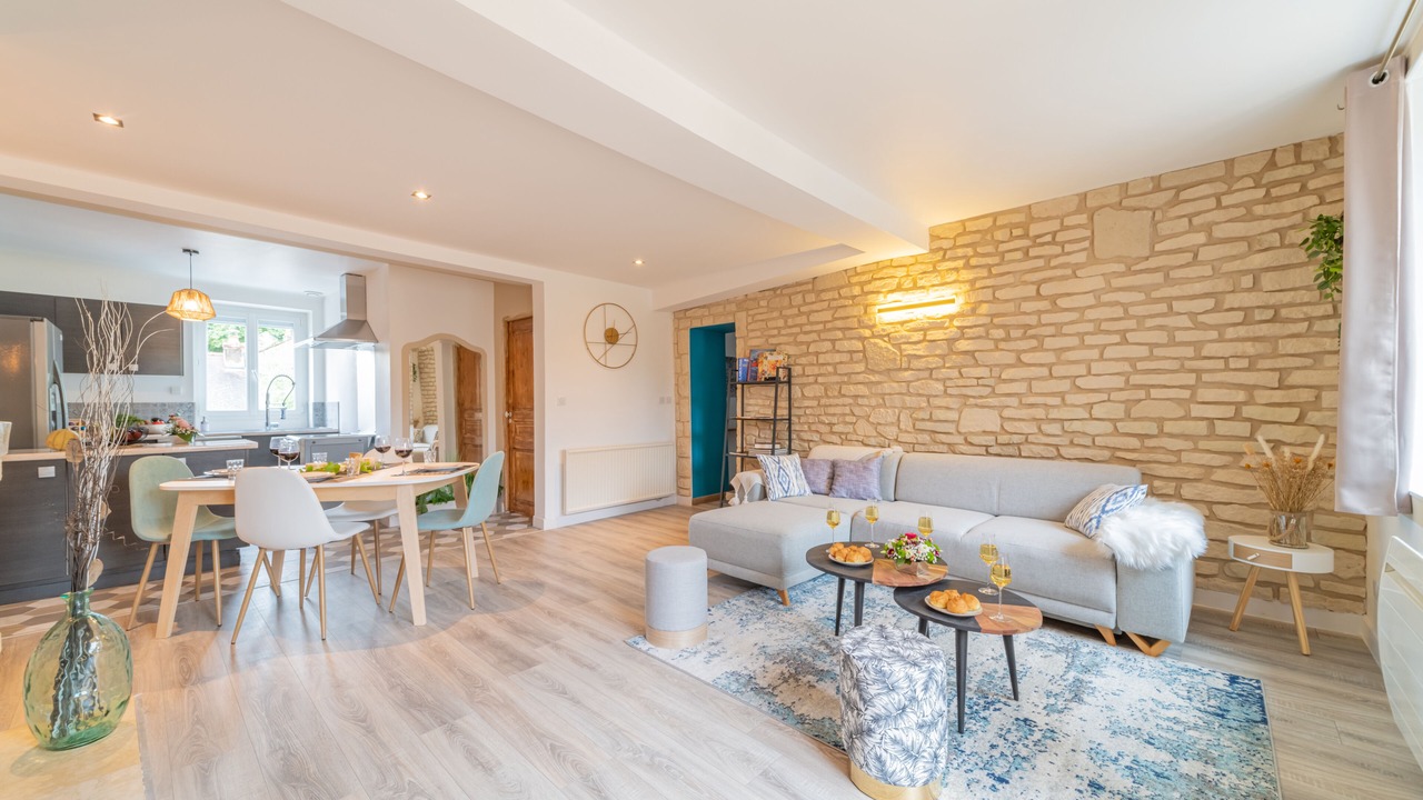 Photo of Livingroom in Corgoloin