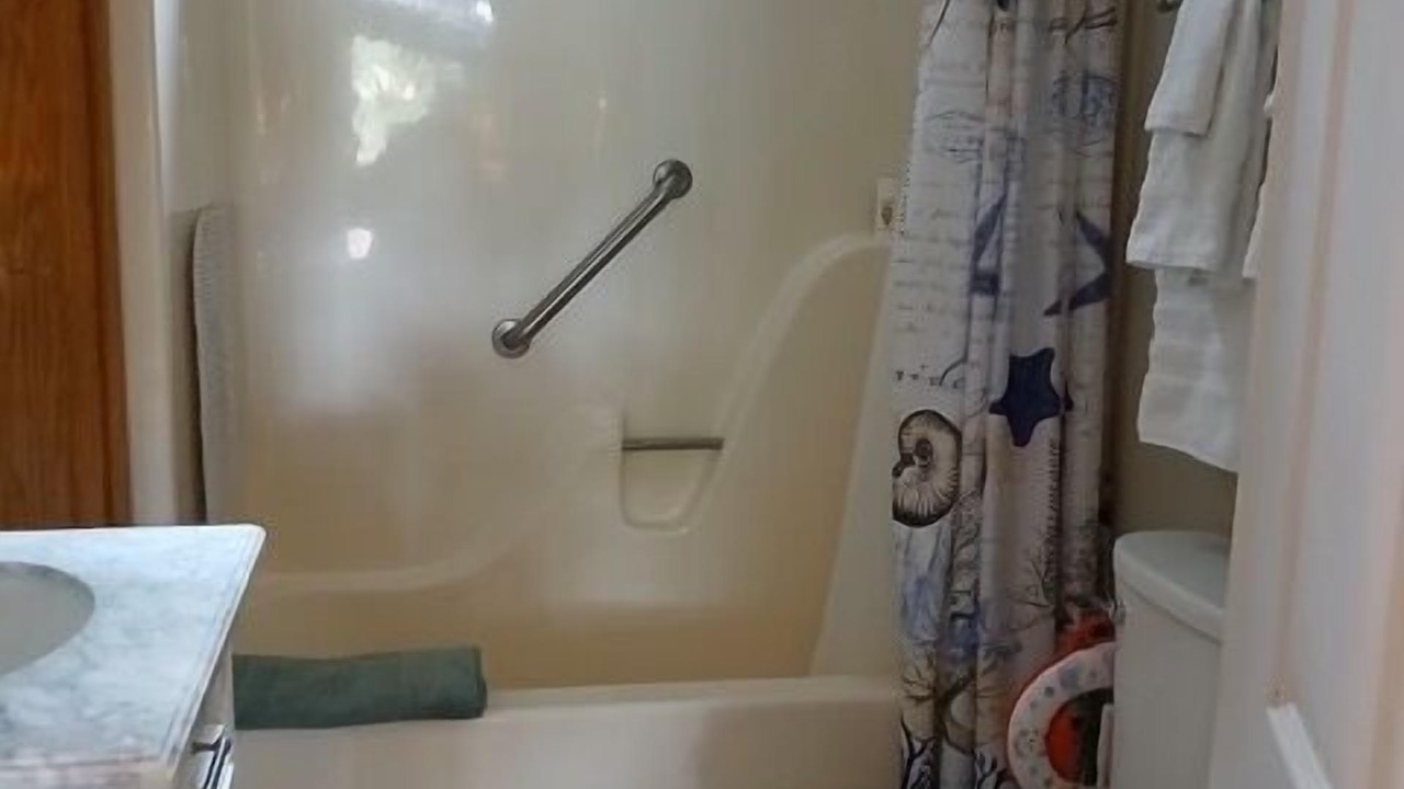 Photo of Bathroom in Wolf Creek