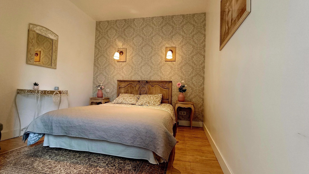 Photo of Bedroom in Le Manoir