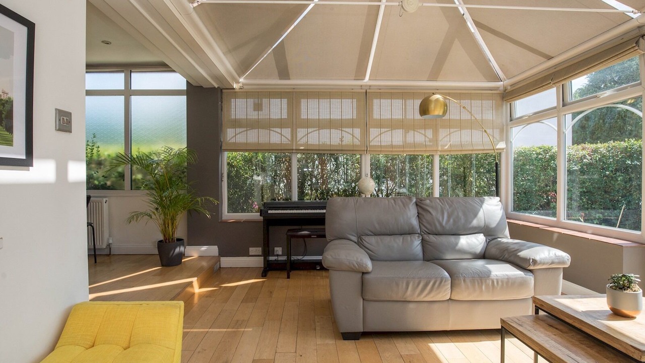 Photo of Livingroom in Fifield