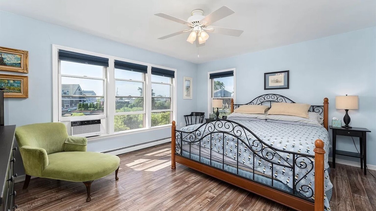 Photo of Bedroom in Shirley
