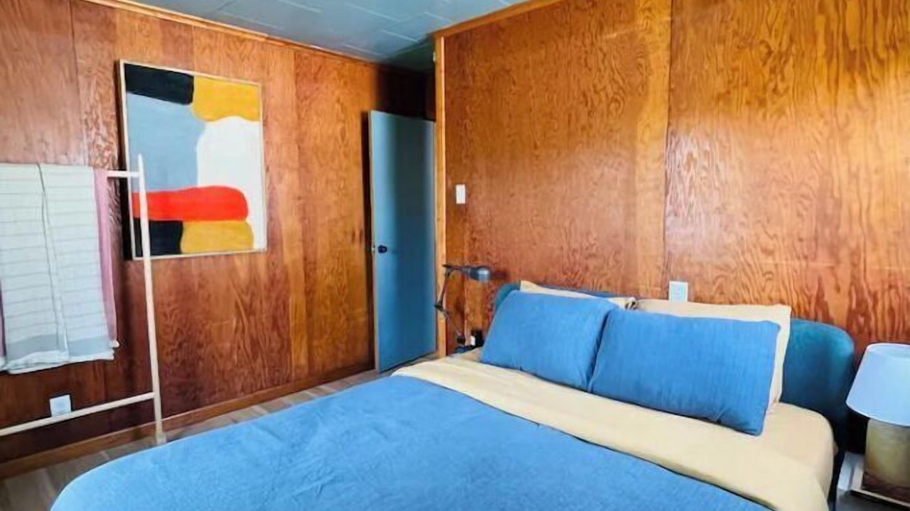 Photo of Bedroom in Clarkston