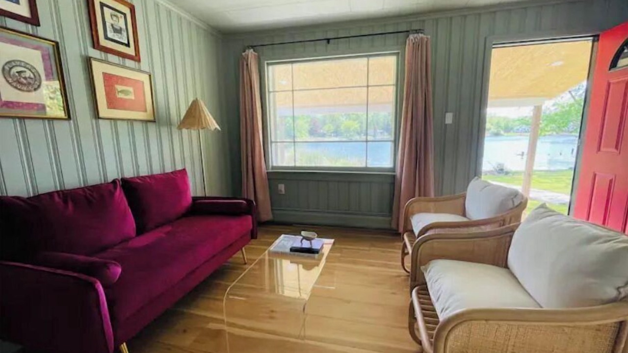 Photo of Livingroom in Clarkston