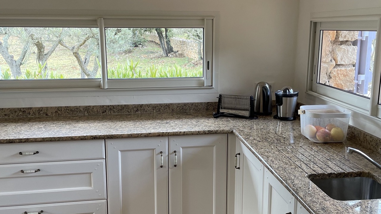 Photo of Kitchen in Entrecasteaux