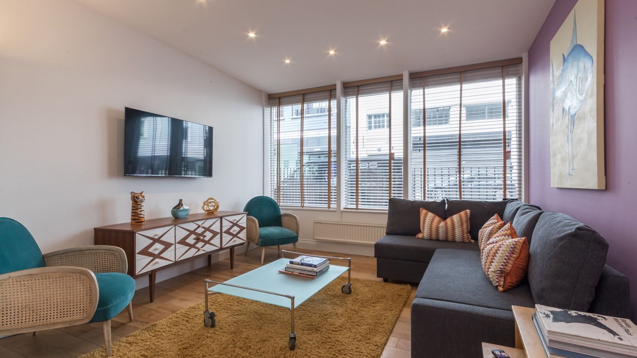 Photo of Livingroom in Fitzrovia