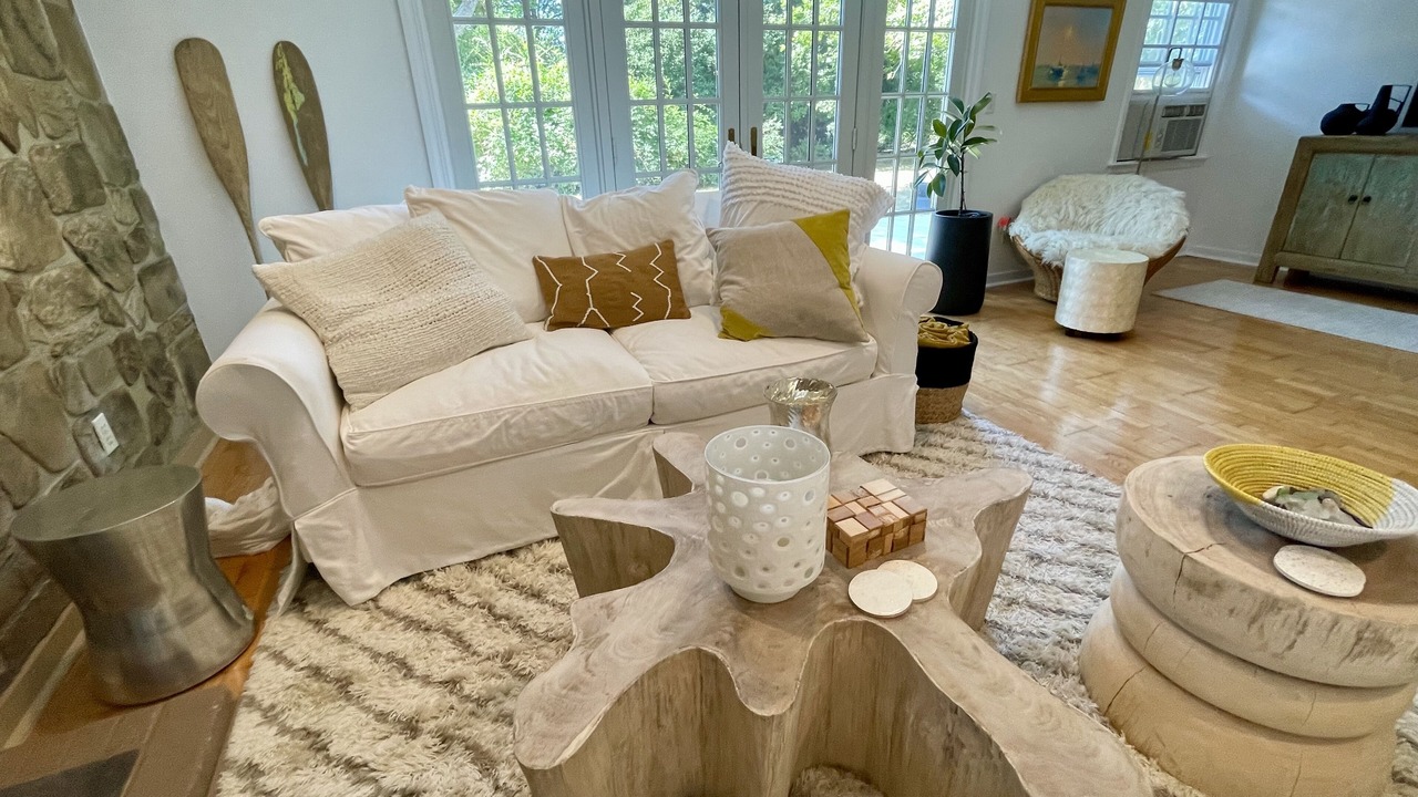 Photo of Livingroom in Silver Beach