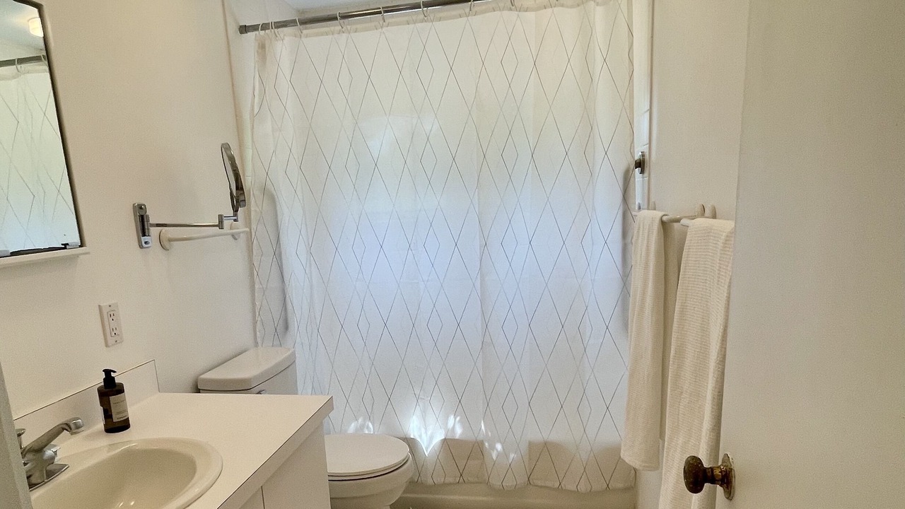 Photo of Bathroom in Silver Beach
