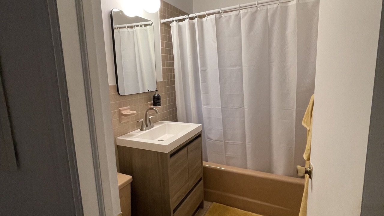 Photo of Bathroom in Silver Beach