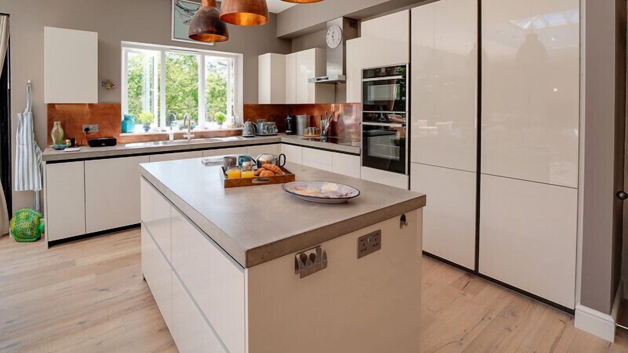 Photo of Kitchen in Wadebridge