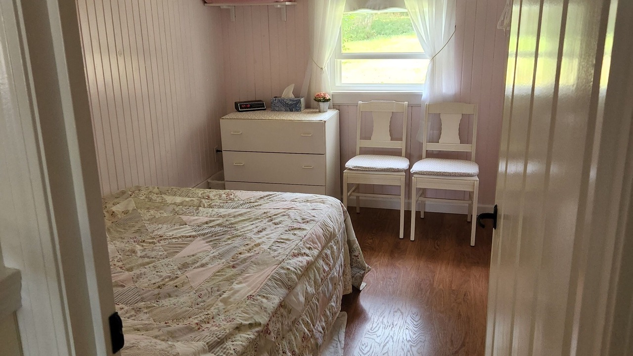 Photo of Bedroom in Old Lyme