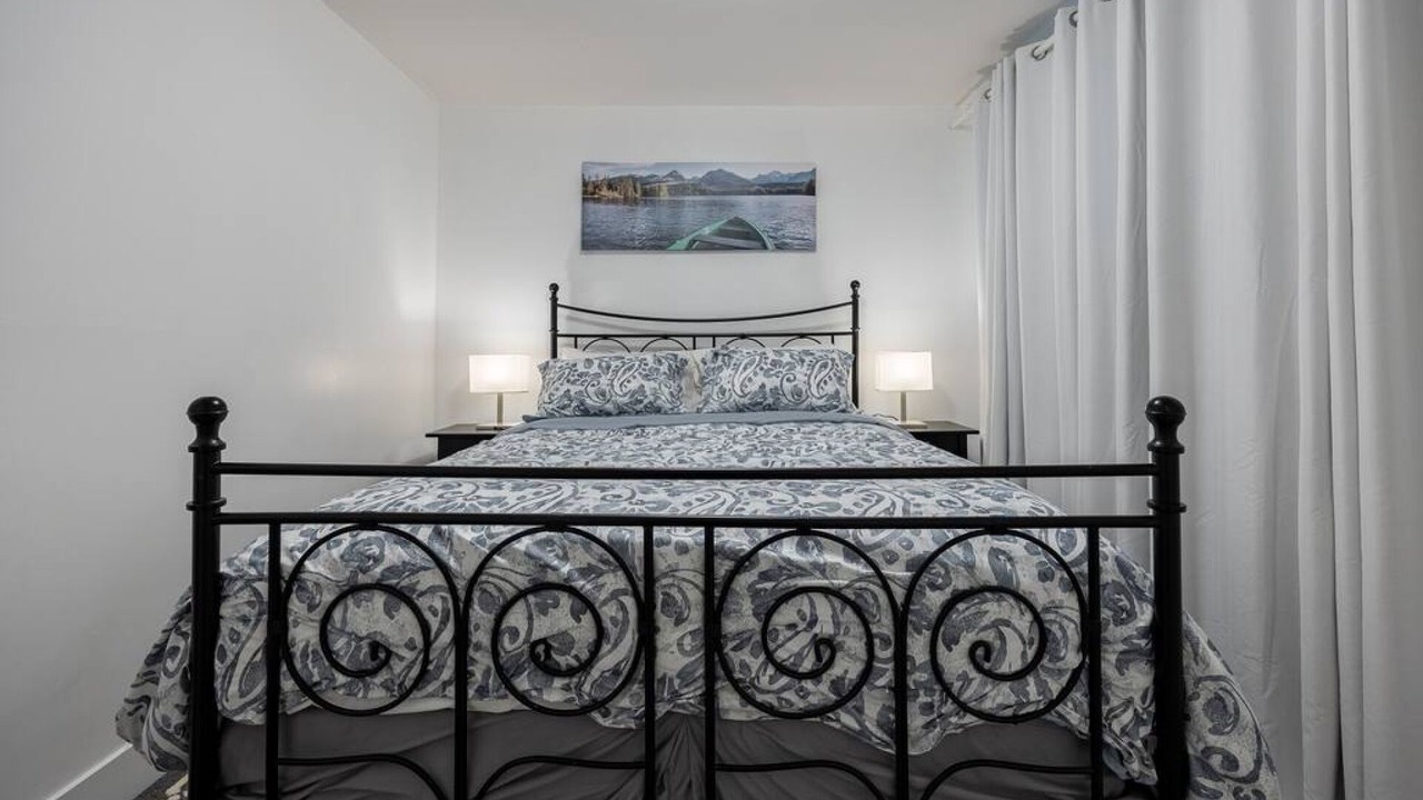 Photo of Bedroom in South Newton
