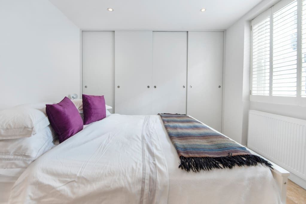 Photo of Bedroom in Bayswater